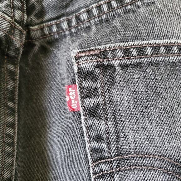 Vintage Levis 501 Mens 32x32 Black Button Fly Straight Leg Faded Frayed Classic - Picture 8 of 14